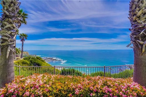 2045 W Paseo Del Mar, San Pedro, CA, 90731 | Card Image