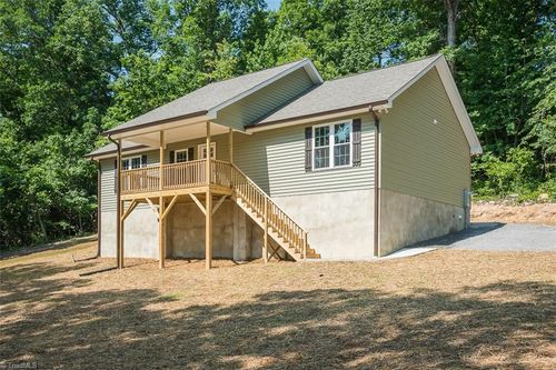 5576 Foothills Ct, Snow Camp, NC, 27349 | Card Image