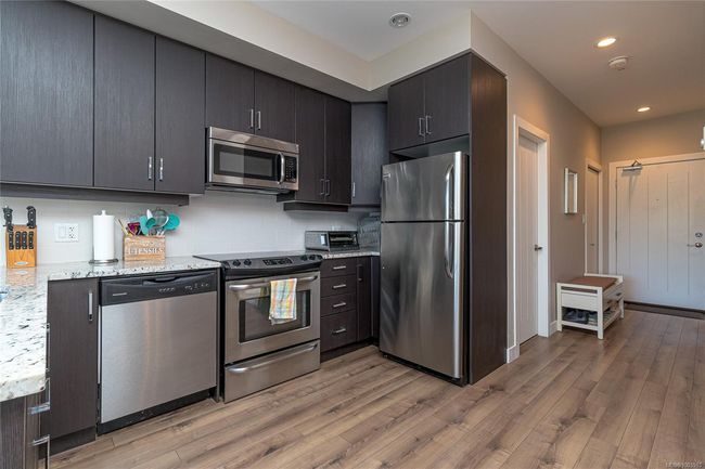 203 - 2655 Sooke Rd, Condo with 1 bedrooms, 1 bathrooms and 1 parking in Langford BC | Image 10