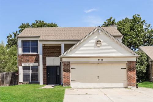3705 Huckleberry Dr, Fort Worth, TX, 76137-1011 | Card Image