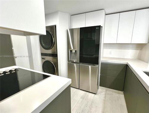 1111-701 Brickell Key Blvd, Miami, FL, 33131 | Card Image