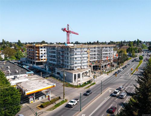 2d-3400 Tillicum Rd, Saanich, BC, V8Z4H3 | Card Image