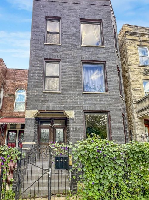 1-2649 W Evergreen Ave, Chicago, IL, 60622-2821 | Card Image