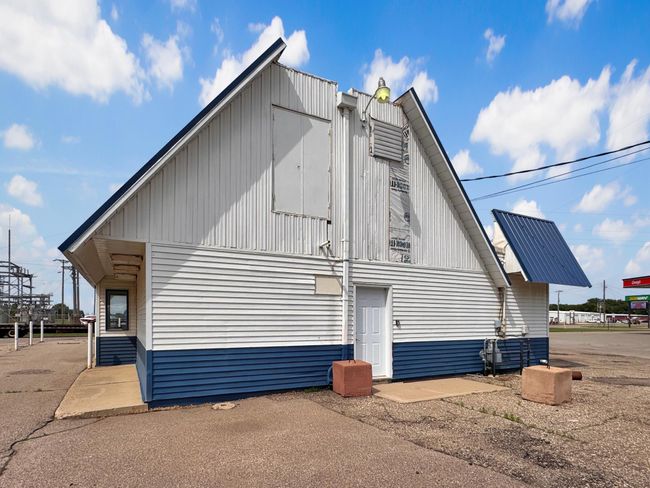 Back of the building | Image 9