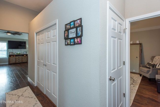 221 Kaysprings Cir, House other with 3 bedrooms, 2 bathrooms and null parking in Jacksboro TN | Image 10