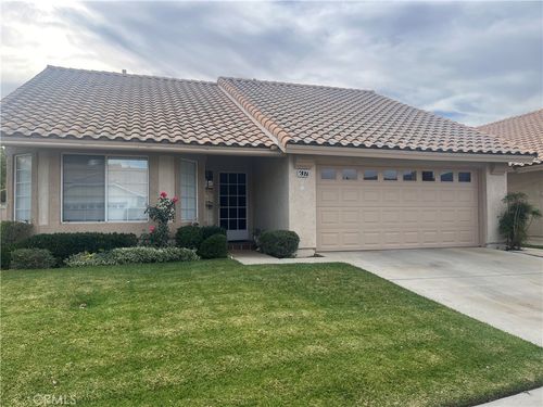 637 Torrey Pines Rd, Banning, CA, 92220-5350 | Card Image