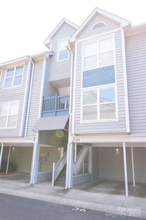 unit-3j-509 N Graham St, Charlotte, NC, 28202-1495 | Card Image