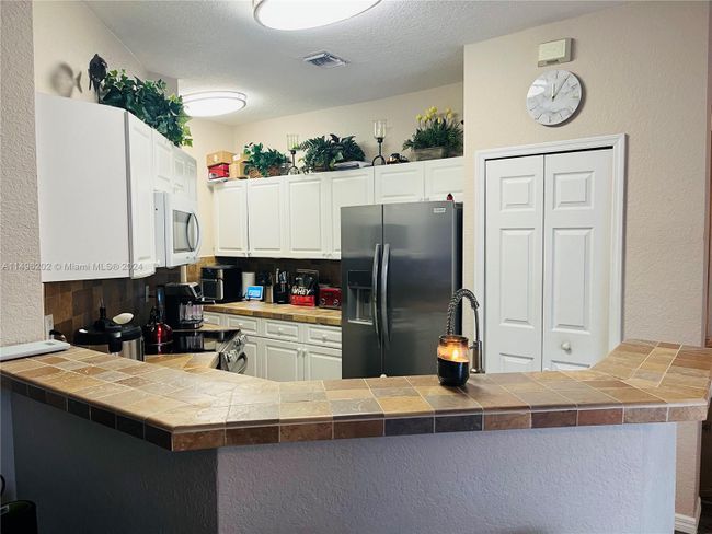 13748 Sw 118 Th Ter, Townhouse with 3 bedrooms, 3 bathrooms and null parking in Miami FL | Image 15