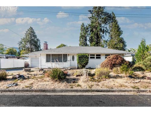 116-c-811 Ne Clyde Pl, Grants Pass, OR, 97526-2227 | Card Image