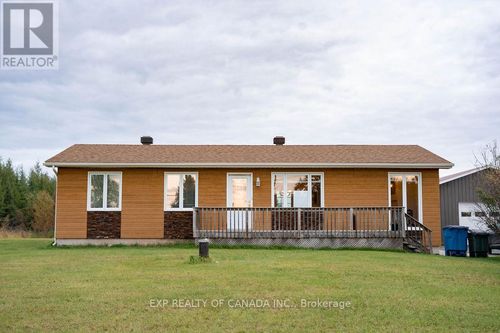 132 Highway No. 11 South Highway S, Cochrane, ON, P0L1C0 | Card Image