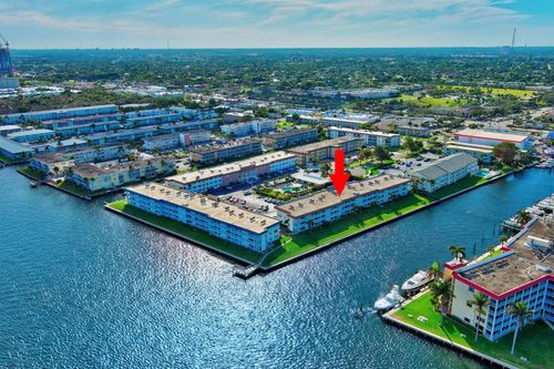 apt-306-111 Shore Ct, North Palm Beach, FL, 33408-5562 | Card Image