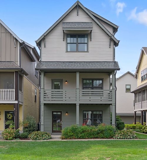 728 Centerpoint Ln, Nashville, TN, 37209-1066 | Card Image