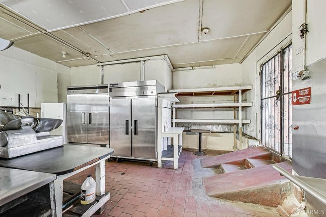 2815 - 2811 Telegraph Ave, Home with 6 bedrooms, 5 bathrooms and 4 parking in Berkeley CA | Image 16