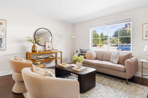 36-36 Roberts Drive, Bedford, MA, 01730 | Card Image