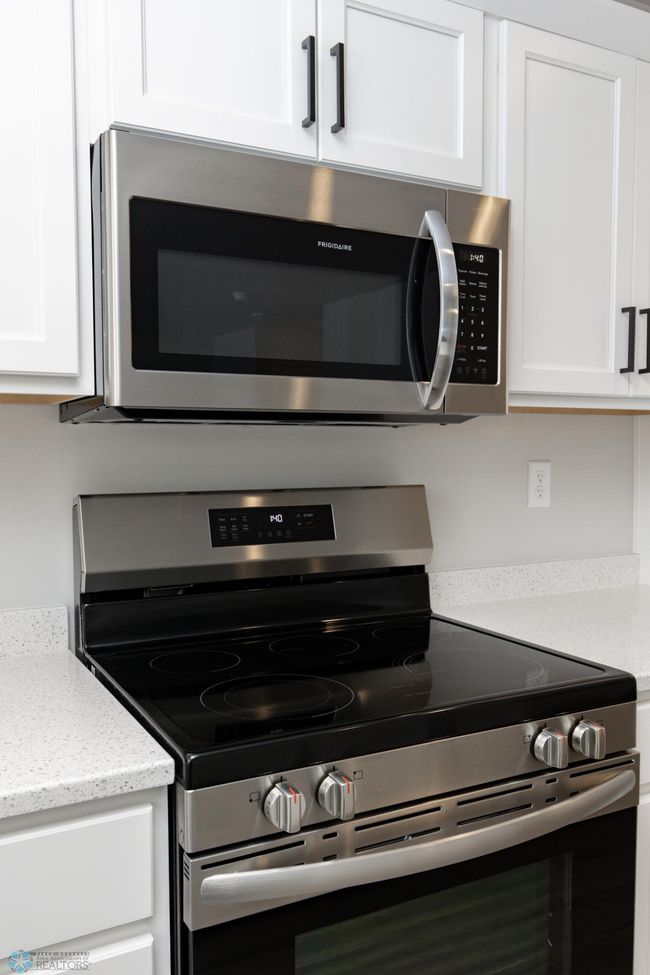1485 68 Th Ave S, Home with 3 bedrooms, 3 bathrooms and null parking in Fargo ND | Image 15