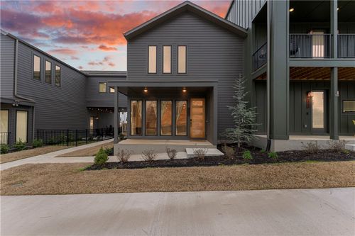 2972 N Old Missouri Rd, Fayetteville, AR, 72703-4412 | Card Image