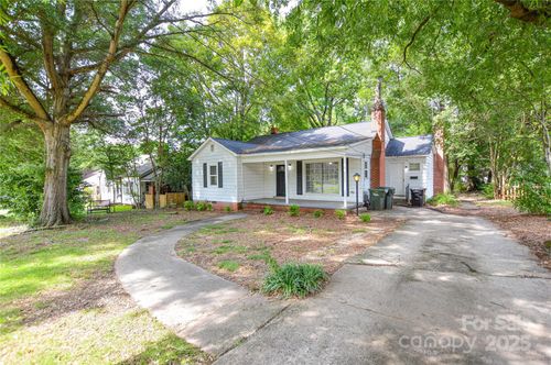 636 Forest St Nw, Concord, NC, 28025-4303 | Card Image