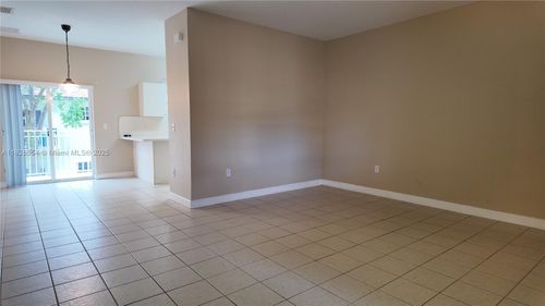 unit-202-374 27th Ave, Homestead, FL, 33033-7047 | Card Image