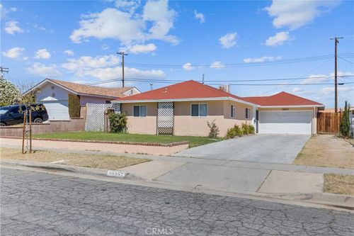 38953 Foxholm Dr, Palmdale, CA, 93551-3908 | Card Image