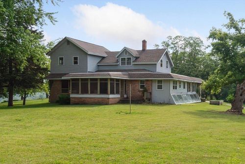2611 South Road, Lyons, WI, 53105 | Card Image