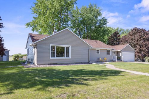 111 3rd St S, Brownton, MN, 55312-9306 | Card Image