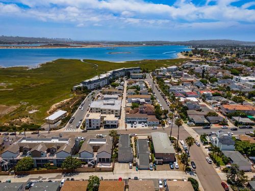 5-2018 Pacific Beach Dr, San Diego, CA, 92109-6200 | Card Image
