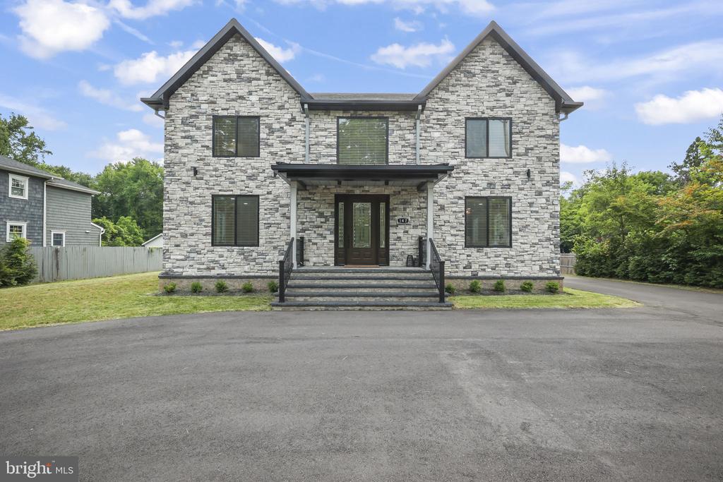 Residential in PRINCETON 2