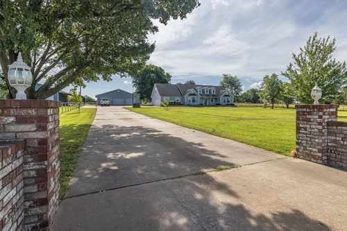 11516 Pleasant Hill Rd, Lincoln, AR, 72744-9577 | Card Image