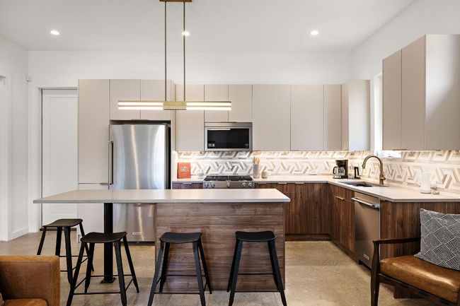 1 - 1713 E M Franklin Ave, House other with 4 bedrooms, 3 bathrooms and null parking in Austin TX | Image 7