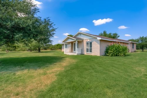 144 Forest Lake Dr, Del Valle, TX, 78617-5640 | Card Image