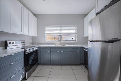 rear-121 Nw 36th St, Oakland Park, FL, 33309-5215 | Card Image