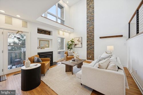 2029 Naudain St, PHILADELPHIA, PA, 19146-1316 | Card Image