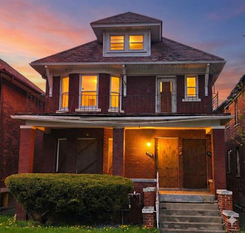 156 Pilgrim St, Highland Park, MI, 48203-2784 | Card Image