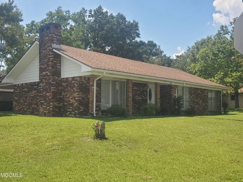 303 Sunny Dr, D'Iberville, MS, 39540-3736 | Card Image