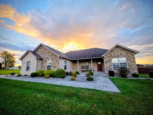 1601 Merlot Ct, Berea, KY, 40403 | Card Image