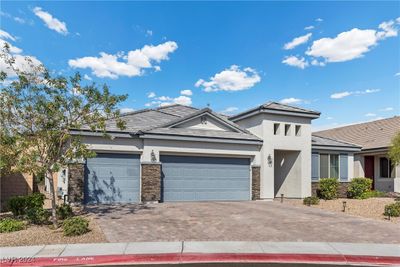 Front of Home - with great entry - room for any holiday decor | Image 3