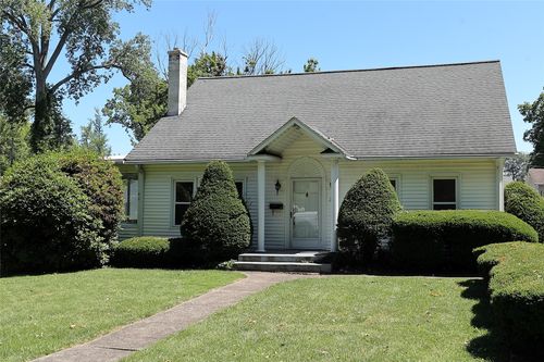 327 Roslyn Ave, Erie, PA, 16505-1741 | Card Image
