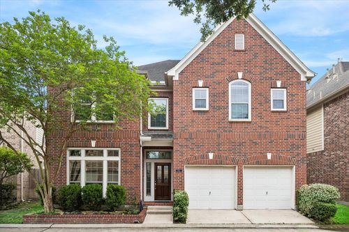 911 Vaulted Oak St, Houston, TX, 77008-1448 | Card Image