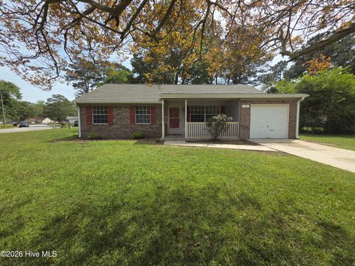201 Spring Dr, Jacksonville, NC, 28540-9162 | Card Image
