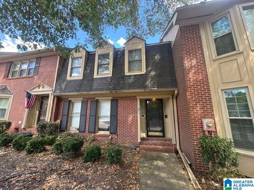 104 Chase Plantation Pkwy, HOOVER, AL, 35244-1527 | Card Image