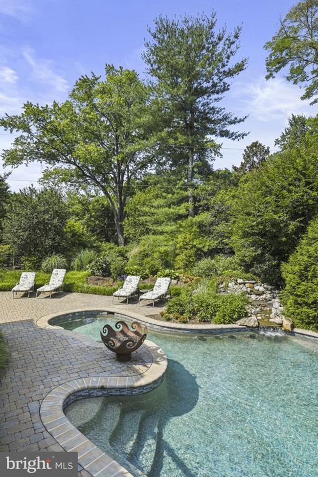 1016 Bellview Rd, House other with 5 bedrooms, 5 bathrooms and null parking in MCLEAN VA | Image 82