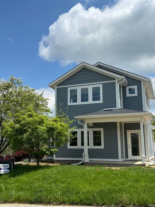 910 N Maple St, Bloomington, IN, 47404-3320 | Card Image