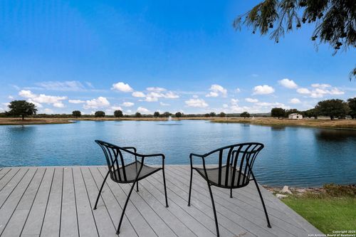 2784 Indian Wells Dr, Kerrville, TX, 78028-8056 | Card Image