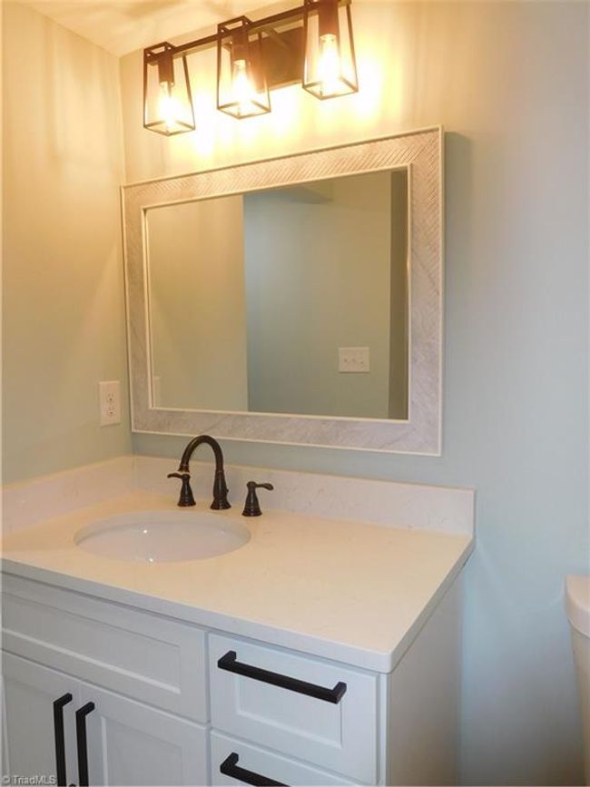 2ND BEDROOM FULL BATHROOM. | Image 20