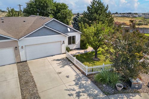 2693 Jason Loop, Richland, WA, 99352-7329 | Card Image