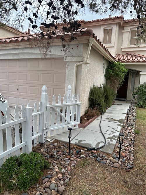 10126 Pennyroyal St, Las Vegas, NV, 89183-7385 | Card Image