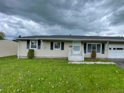 519 Reels Drive, House other with 3 bedrooms, 1 bathrooms and null parking in Utica NY | Image 1