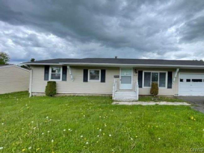 519 Reels Drive, House other with 3 bedrooms, 1 bathrooms and null parking in Utica NY | Image 1