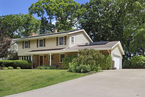 8715 108th Avenue, Pleasant Prairie, WI, 53158 | Card Image