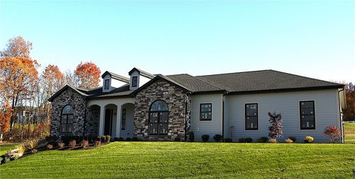 1044 Hillstone Village Dr, Murrysville, PA, 15632-8934 | Card Image